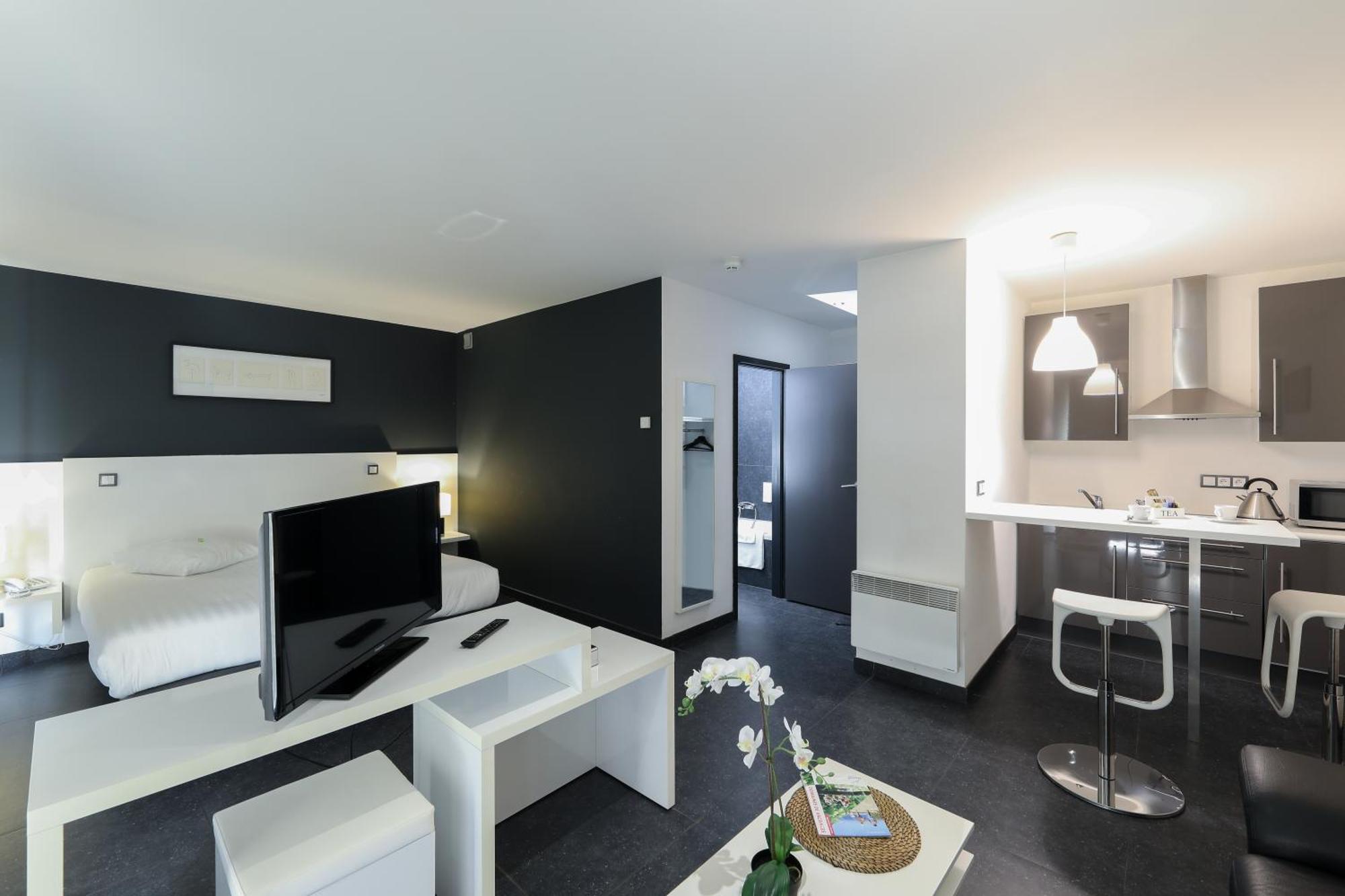Hotel Bo Rivage Neufchateau Ngoại thất bức ảnh