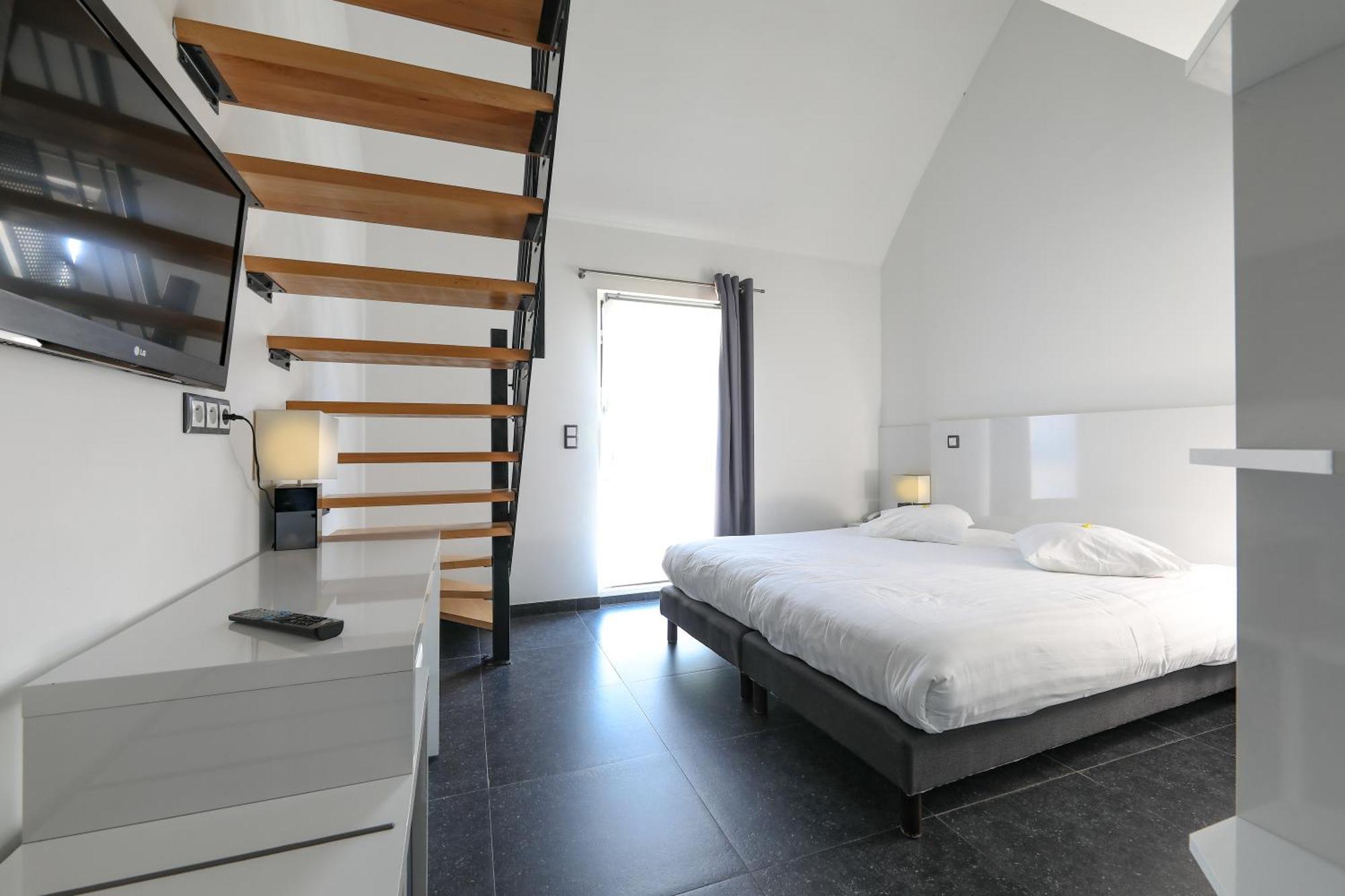 Hotel Bo Rivage Neufchateau Ngoại thất bức ảnh
